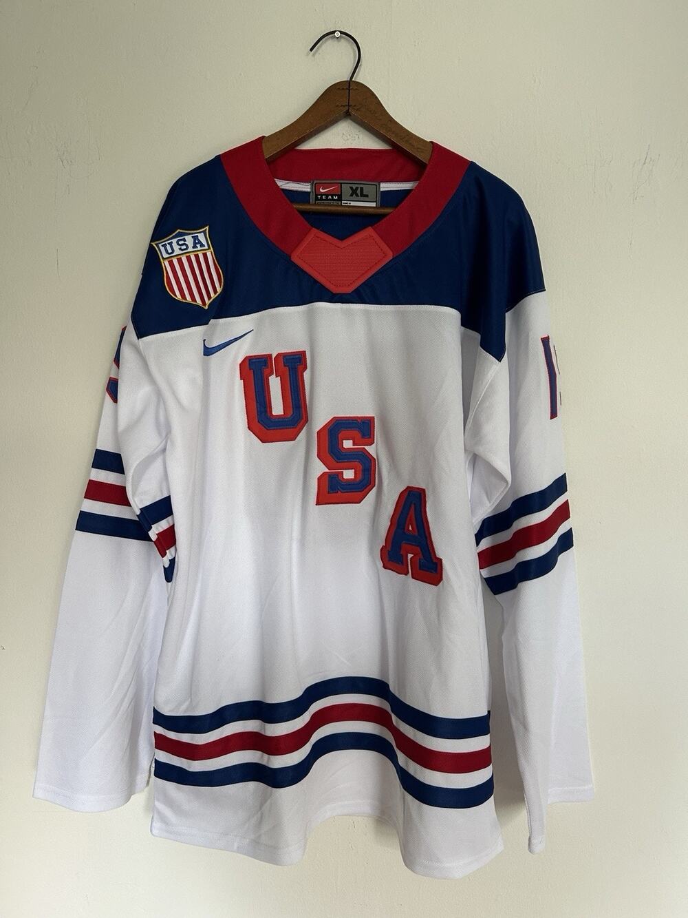 Nike Team USA Matthew Tkachuk #19 Hockey Jersey White XL Stitched